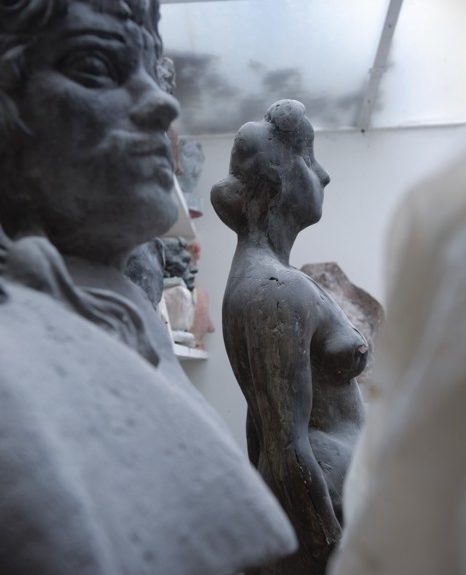 obrazek_694 Jan Hendrych a Richard Konvička – Maso a kost / dvě podoby figurace