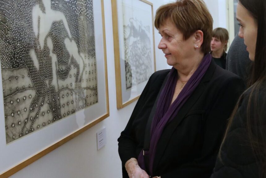 Alena_Kucerova_Prace_prvni_a_posledni_foto_Karel_Pech Poslední komentovaná prohlídka výstavy Alena Kučerová – Práce první a poslední