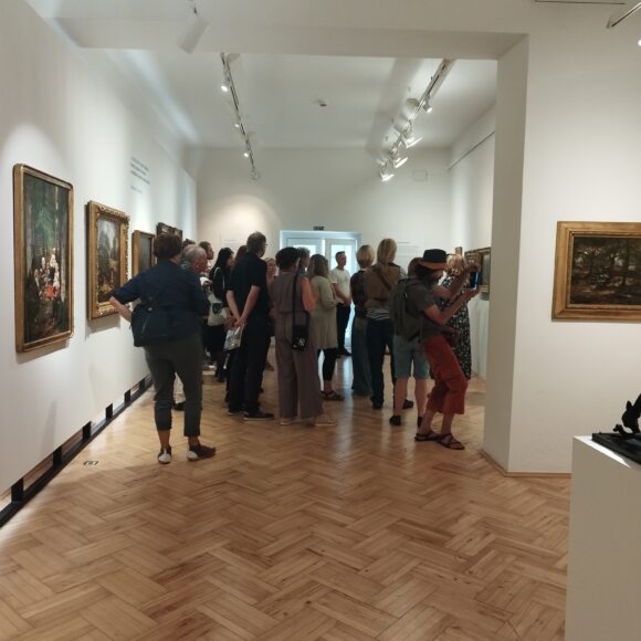 Komentované prohlídky výstav Ve stínu stromů a Patrik Hábl: DEPOSITUM v neděli 25. 8.