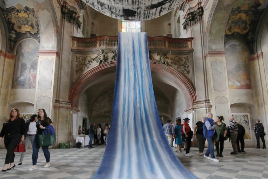 Dny evropského dědictví: Komentovaná prohlídka výstavy Ve stínu stromů a poslední komentovaná prohlídka výstavy Patrika Hábla: DEPOSITUM Dny evropského dědictví: Komentovaná prohlídka výstavy Ve stínu stromů a poslední komentovaná prohlídka výstavy Patrika Hábla: DEPOSITUM