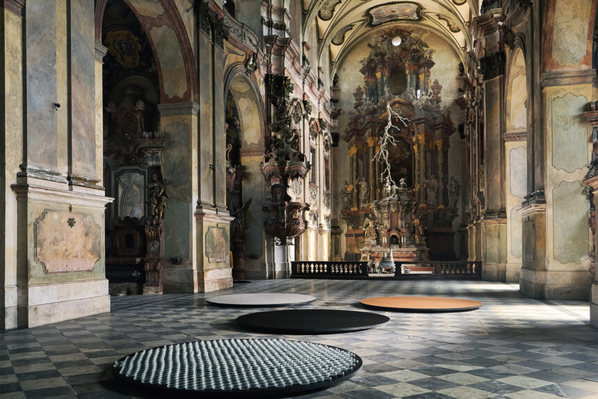 Omezení provozní doby výstavy Miloše Šejna 13. 6. 2025